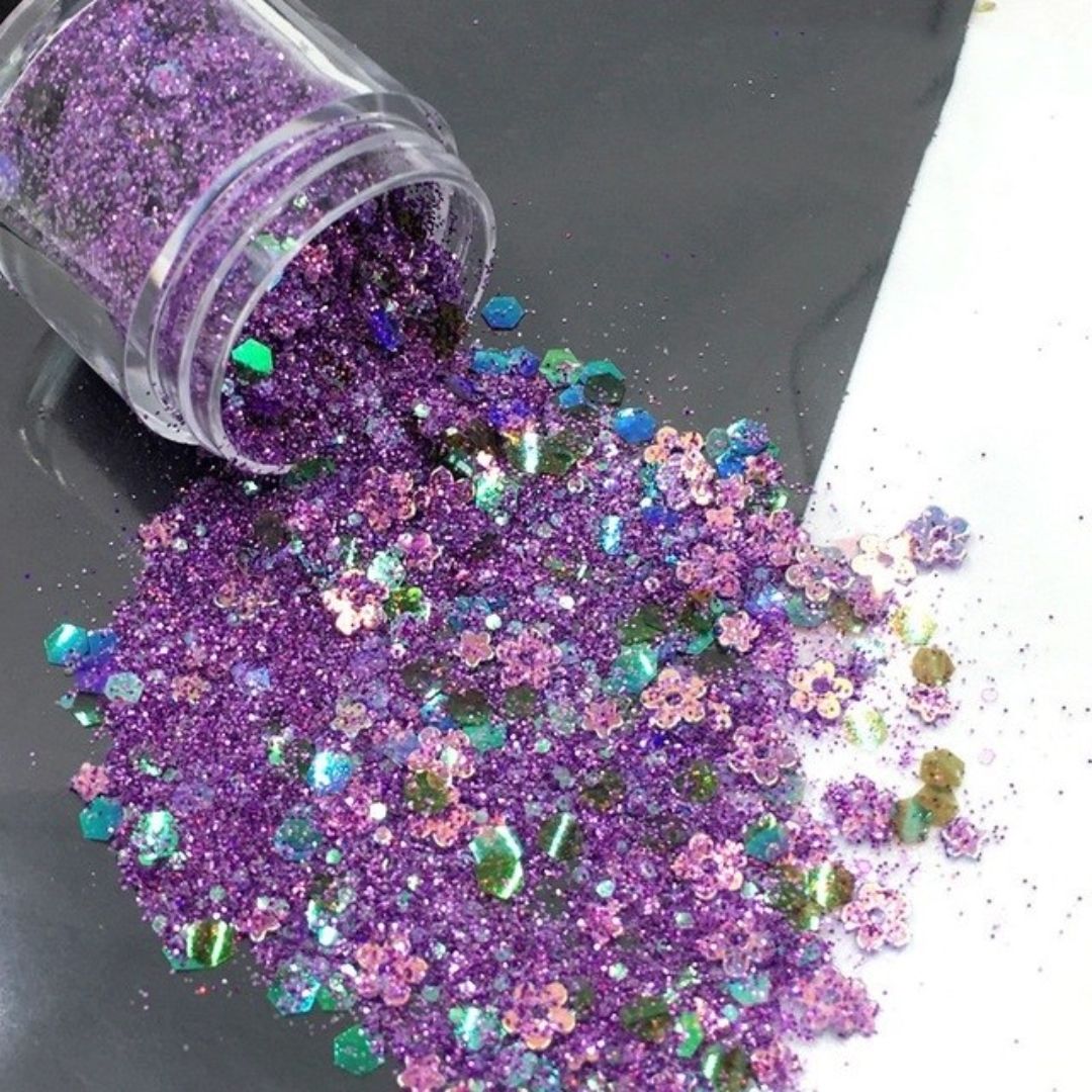 Glitzerndes Füllmaterial